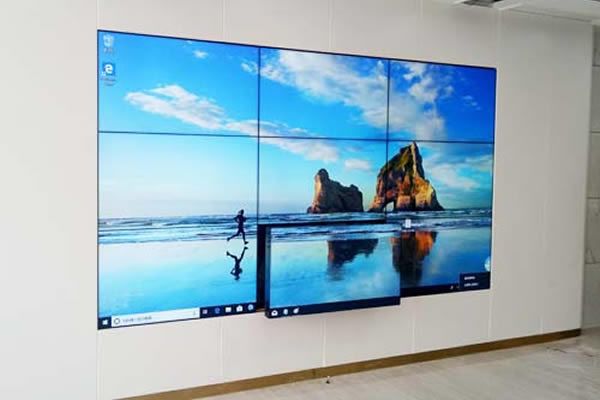 拼接屏的高性價比主要體現(xiàn)在哪些方面？