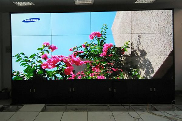 55寸液晶拼接屏價(jià)格是多少錢？