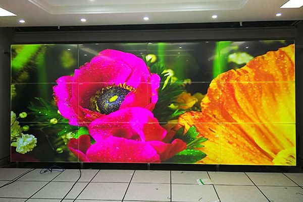 商場(chǎng)用LED全彩屏好還是無(wú)縫拼接屏好？