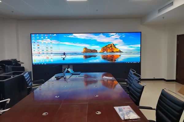 拼接屏廠家哪家好，可以參考這兩點(diǎn)來選擇