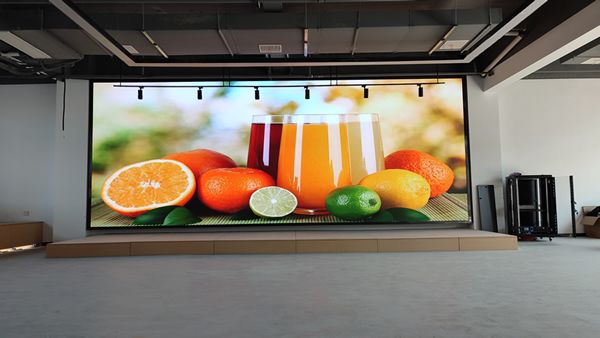 舞臺LED顯示屏解決方案，舞臺創(chuàng)意設(shè)計(jì)呈現(xiàn)精彩演繹