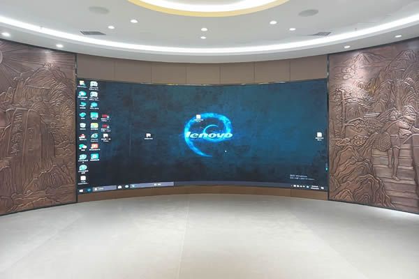 會(huì)議顯示大屏使用LED屏幕好，還是拼接屏好？