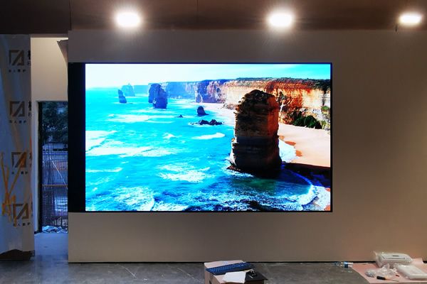 直播間背景墻用LED顯示屏好嗎，有什么型號要求，規(guī)格要怎么選擇？