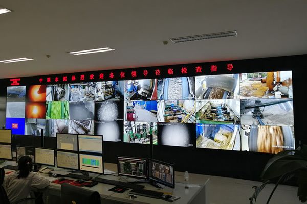 一塊拼接屏顯示多少路視頻監(jiān)控畫面合適？