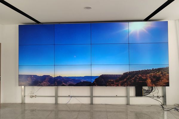 會(huì)議室大屏幕用led屏好，還是拼接屏好