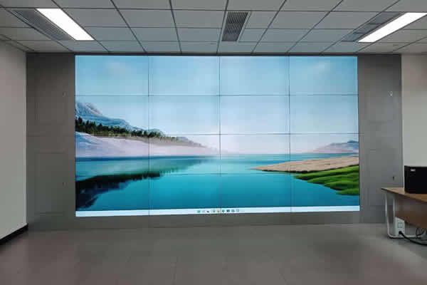 一塊55寸液晶拼接屏大概多少錢？