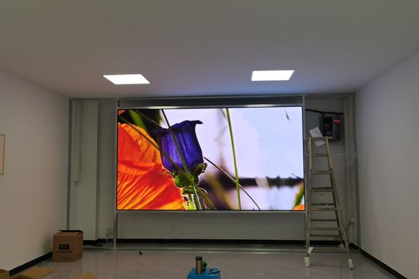 LED透明屏和LED顯示屏的區(qū)別？